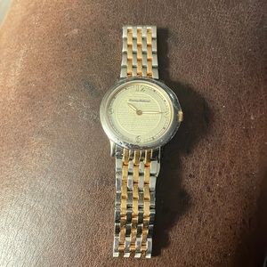 TB women’s bracelet watch. Needs battery